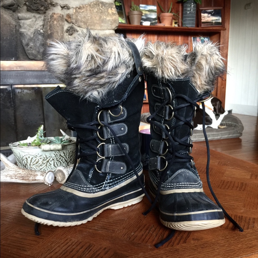 Sorel Joan of Arctic fur lined winter boots